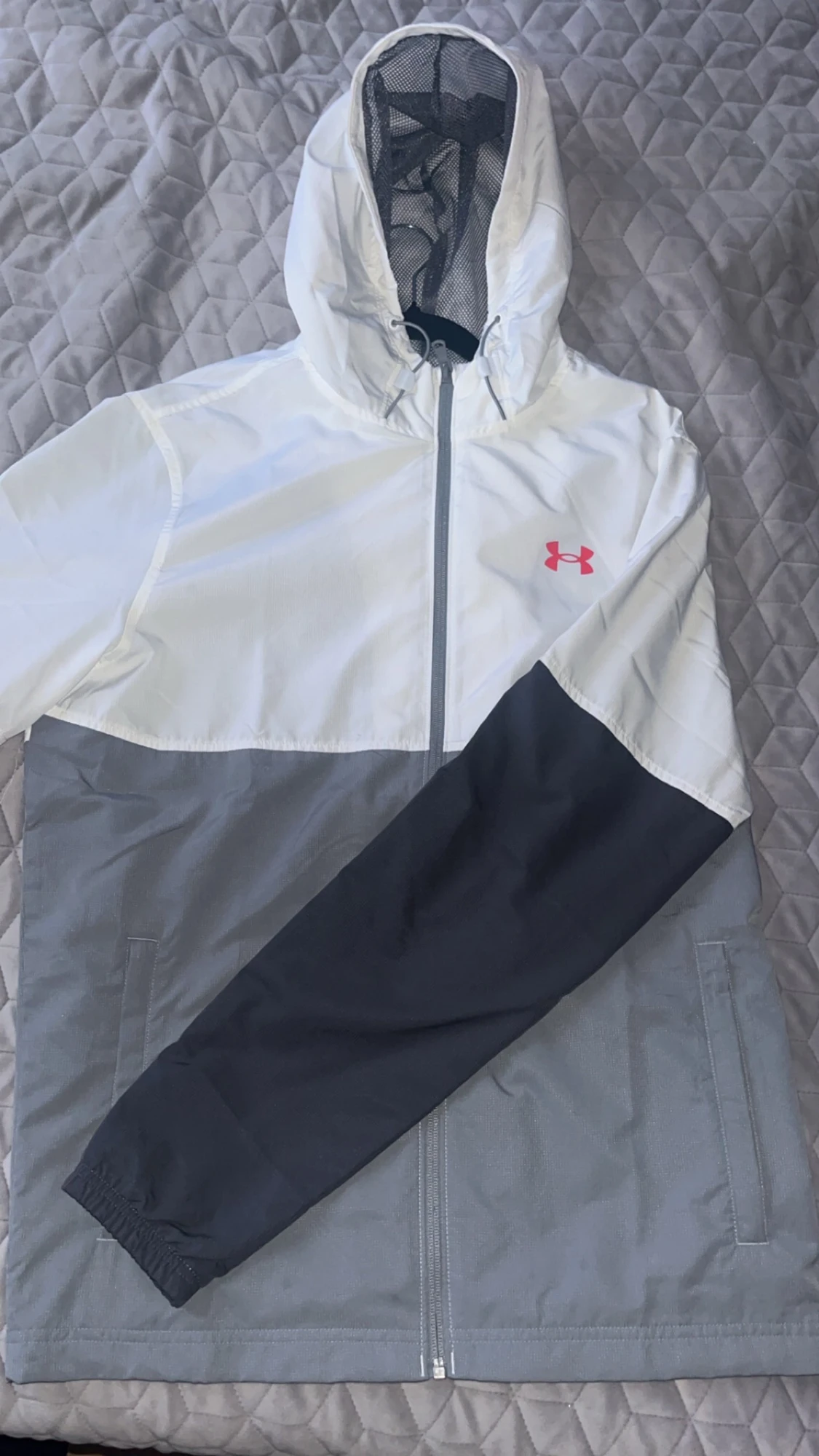Under Armour vit och grå vindjacka - 1