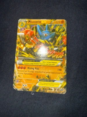 Mega Lucario pokemon kort - Skriv om du har några frågor!
