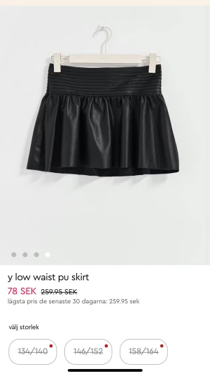 SÖKER DENNA KJOL - SÖKER denna från Gina Young i STRL 146/152!! Hör av er om ni vill sälja ✨⭐️⭐️💞💞💞