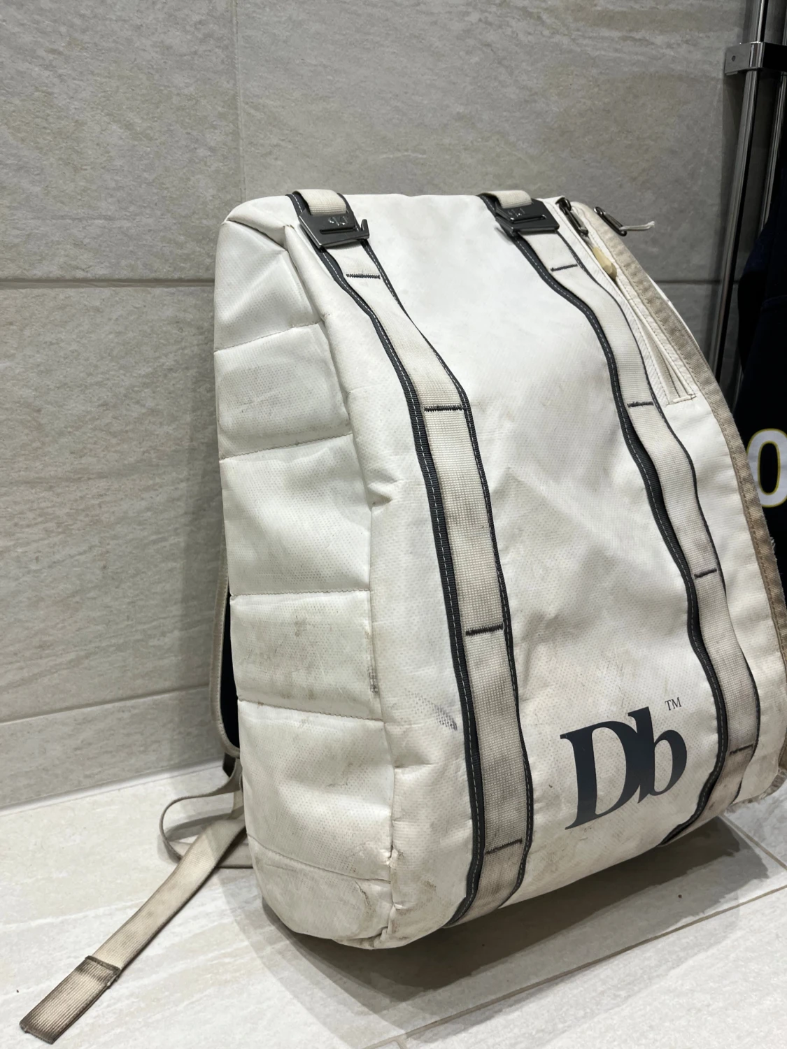 Douche bag 15L hugger base