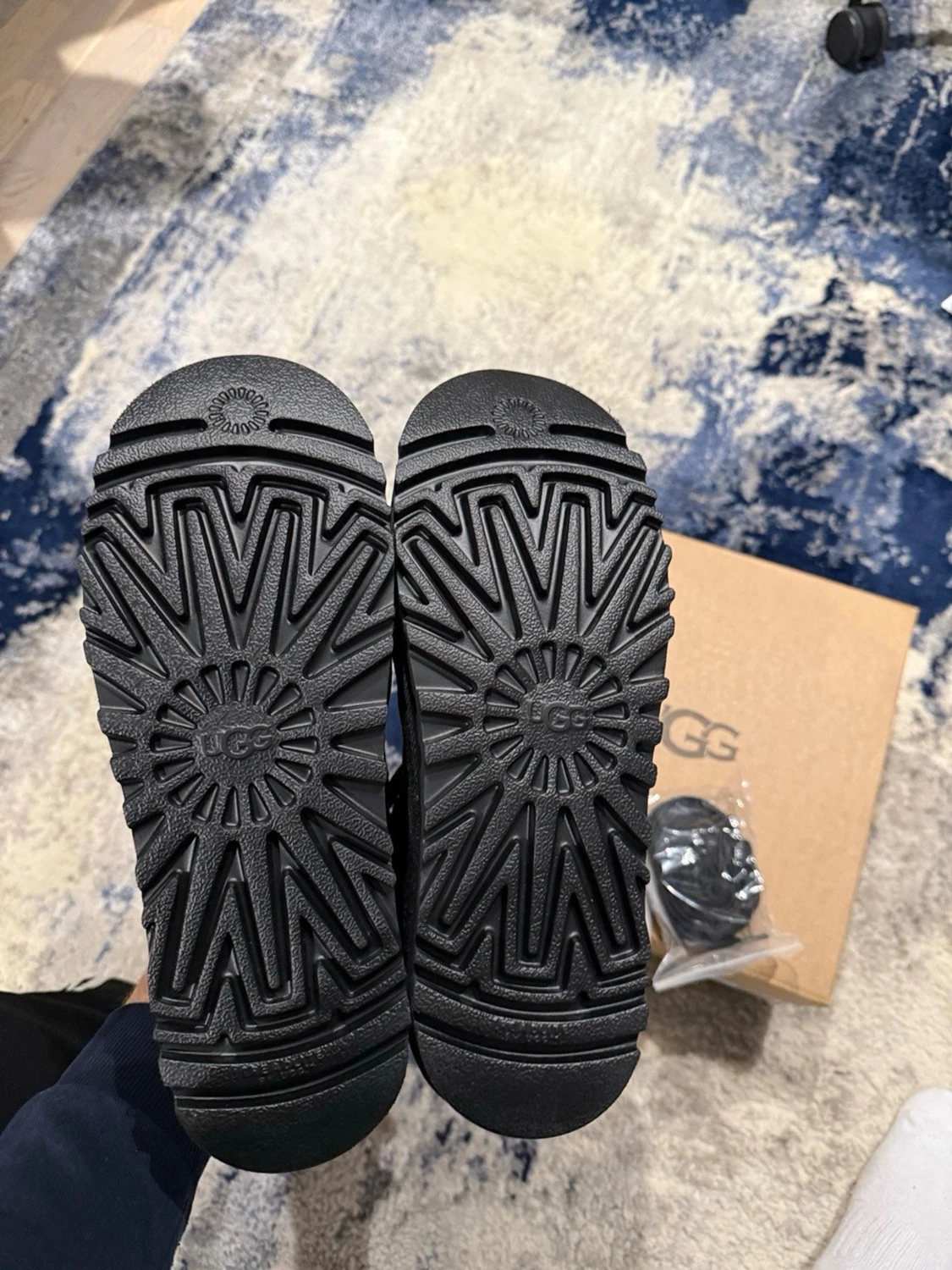 Ugg Lowmel herr svart - 3