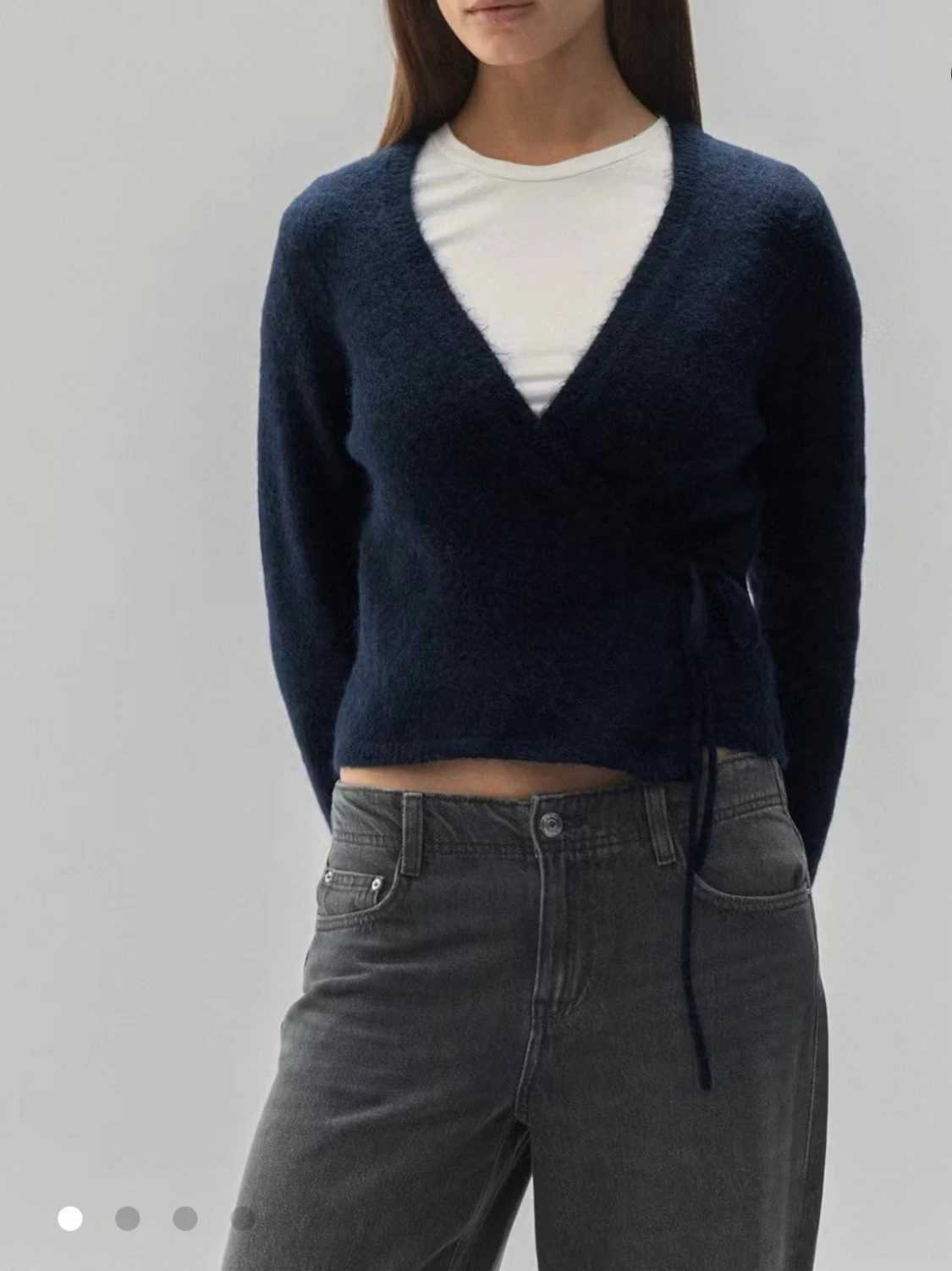 Mörkblå omlottkofta från GLAMOROUS - 1