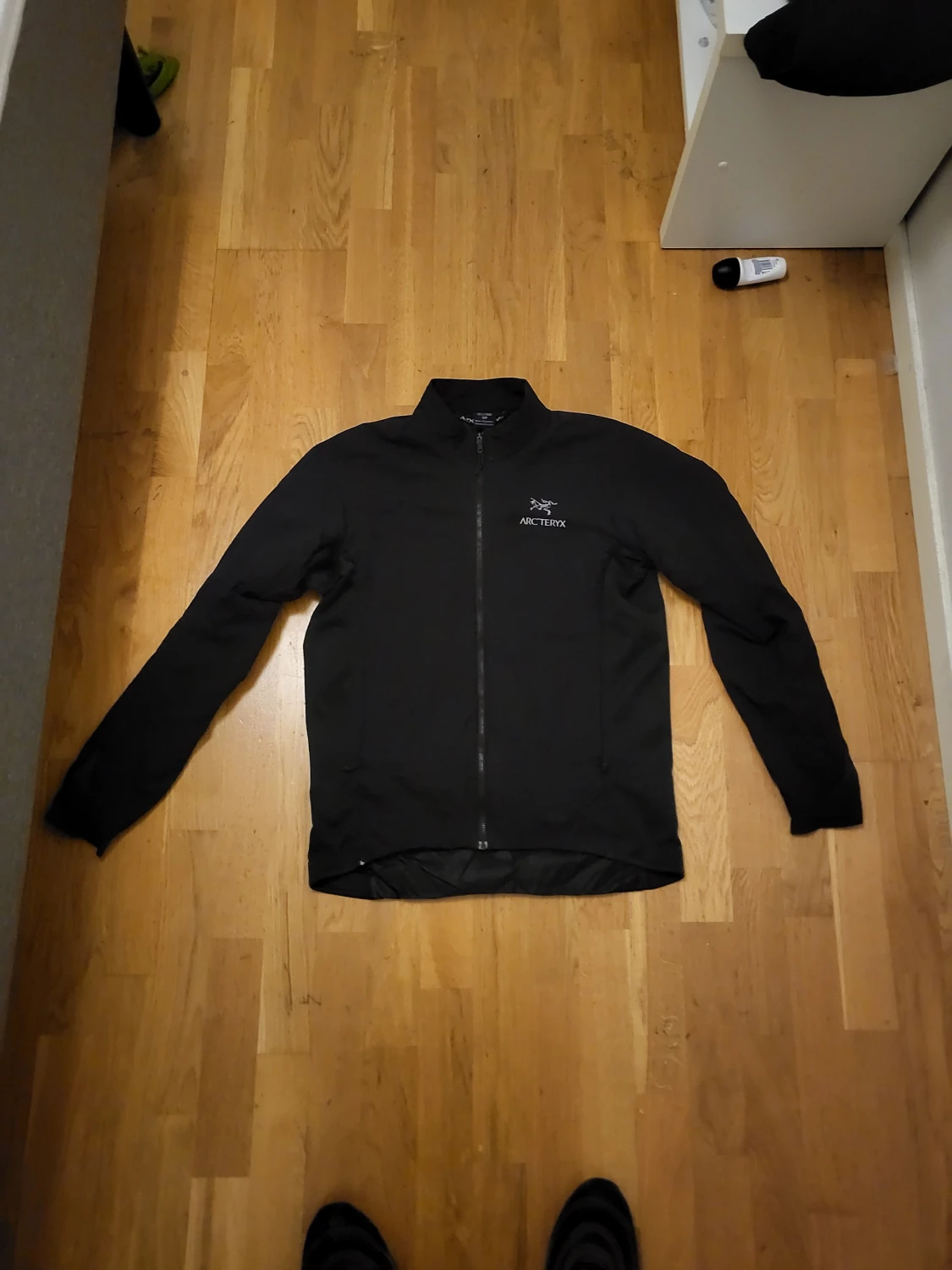 Svart vindjacka från Arc'teryx