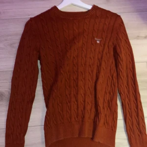 Gant tröja  - Helt ny brun gant tröja 