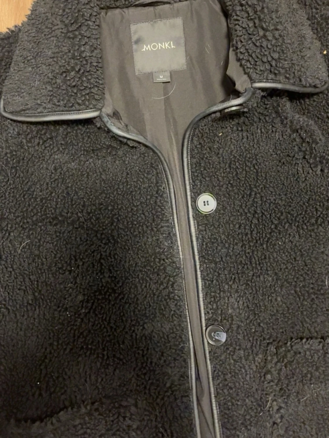 Svart teddyjacka från Monki - 1