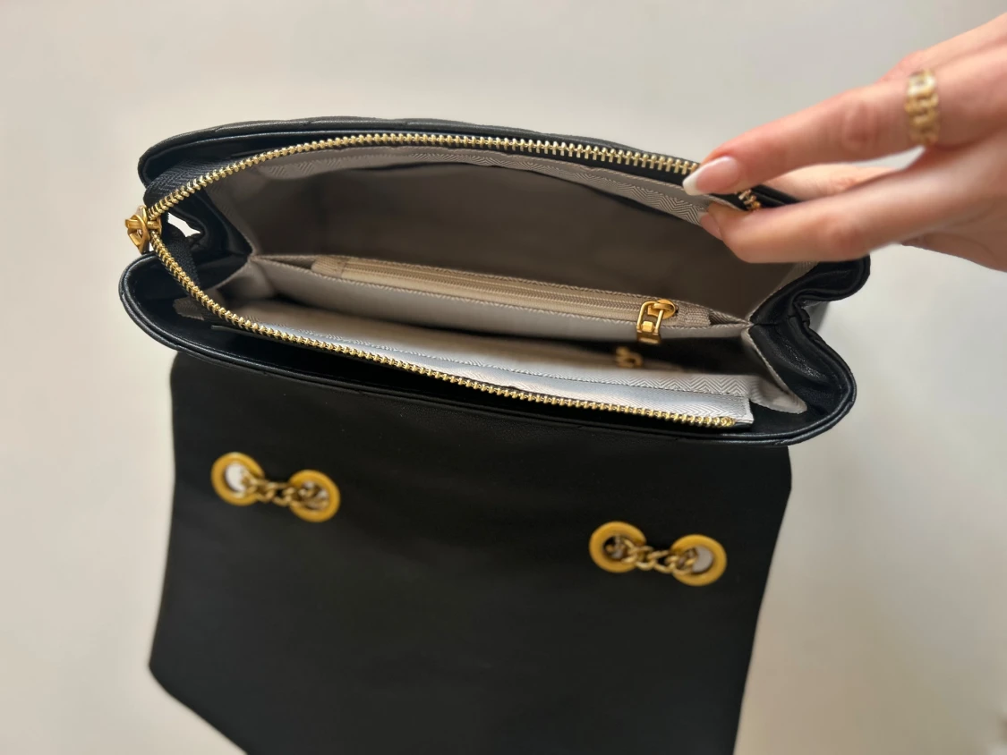 Svart axelremsväska handväska guld kedja skinn läder imitation - 4