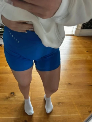 Blå shorts - Här kan du köpa!