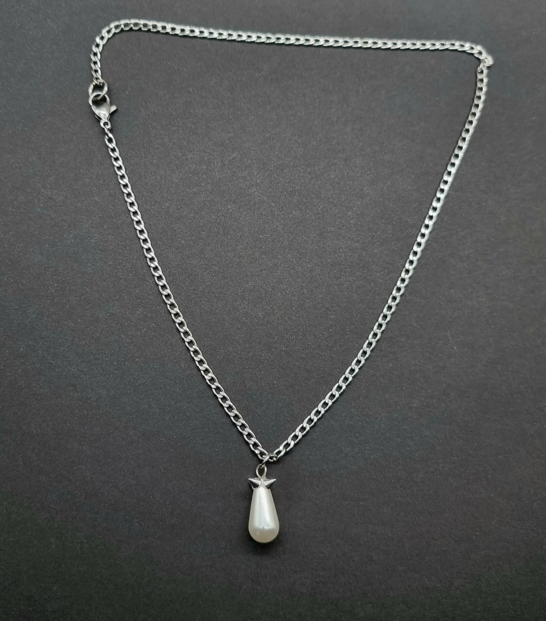 Stilfullt handgjort halsband  - 1