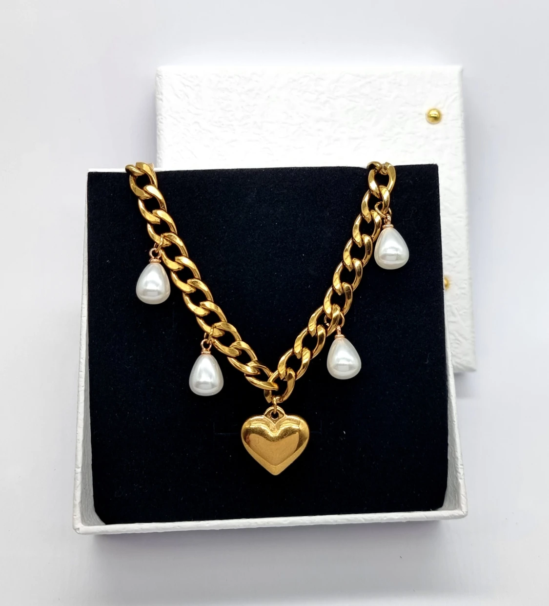 Stilfullt halsband med hjärta  - 1