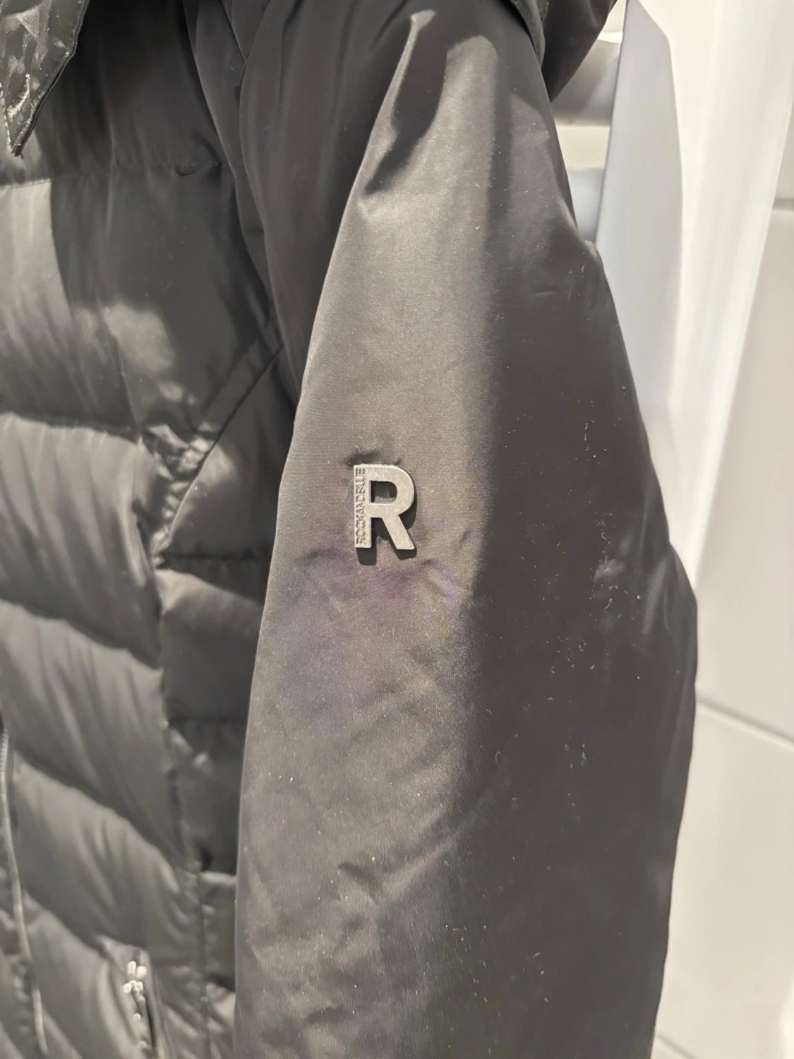 Svart lång dunjacka från Rockandblue - 6