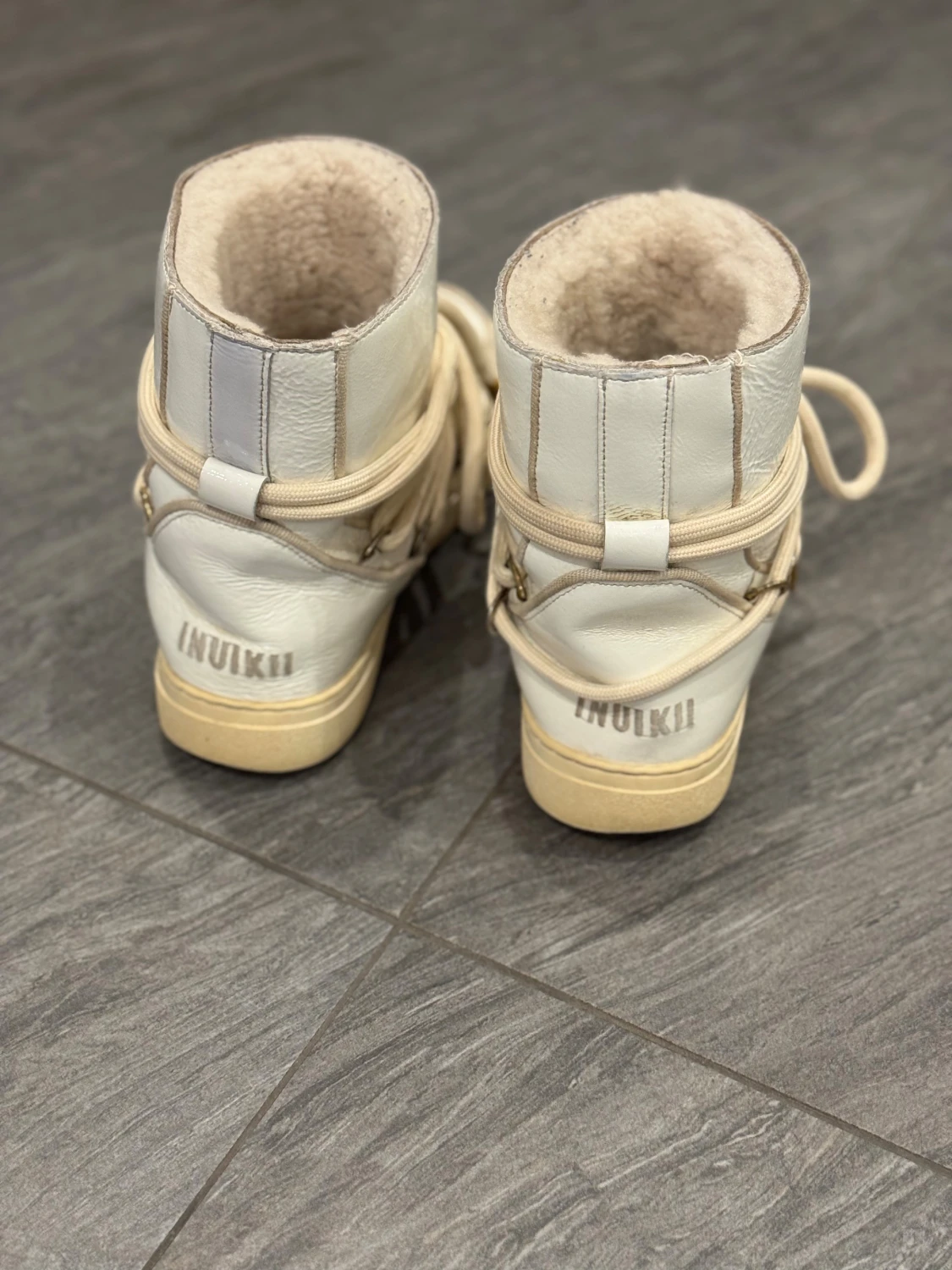 Vita moon boots från Inuikii - 1