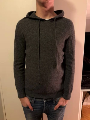 Kashmere hoodie - Storlek M! Topp skick!
