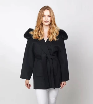 Svart kappa  - Kommer inte till användning längre 