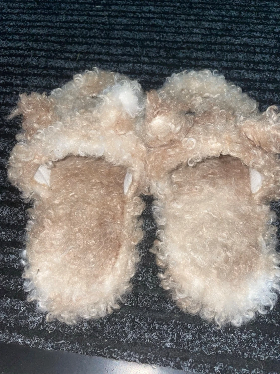 Fluffiga tofflor  - 3