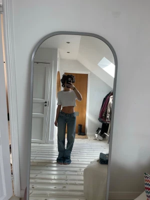 Low waist jeans  - Low waist jeans från Lindex, modellen SIA och extra långa ben 