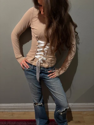 Barcelona  - Här är vår super snygga tröja ”Barcelona” 🌟i storlek S. Funkar att använda även back och fram ☺️