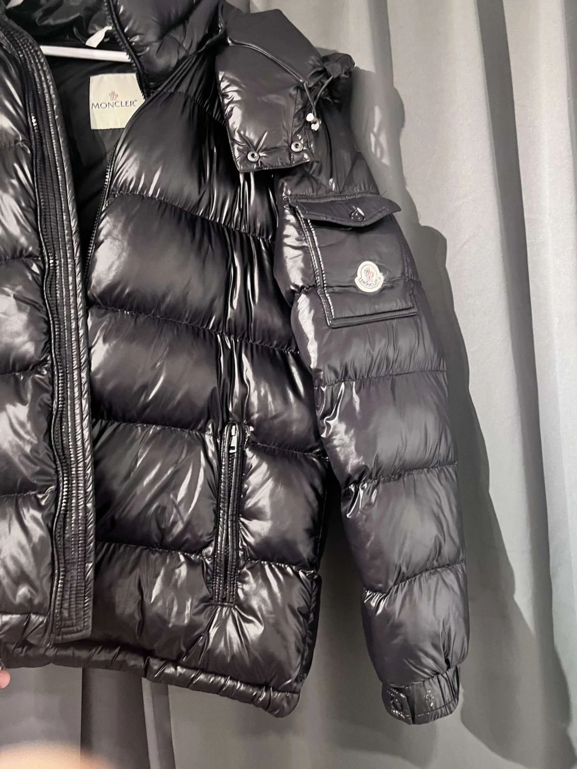 Svart pufferjacka från Moncler - 1