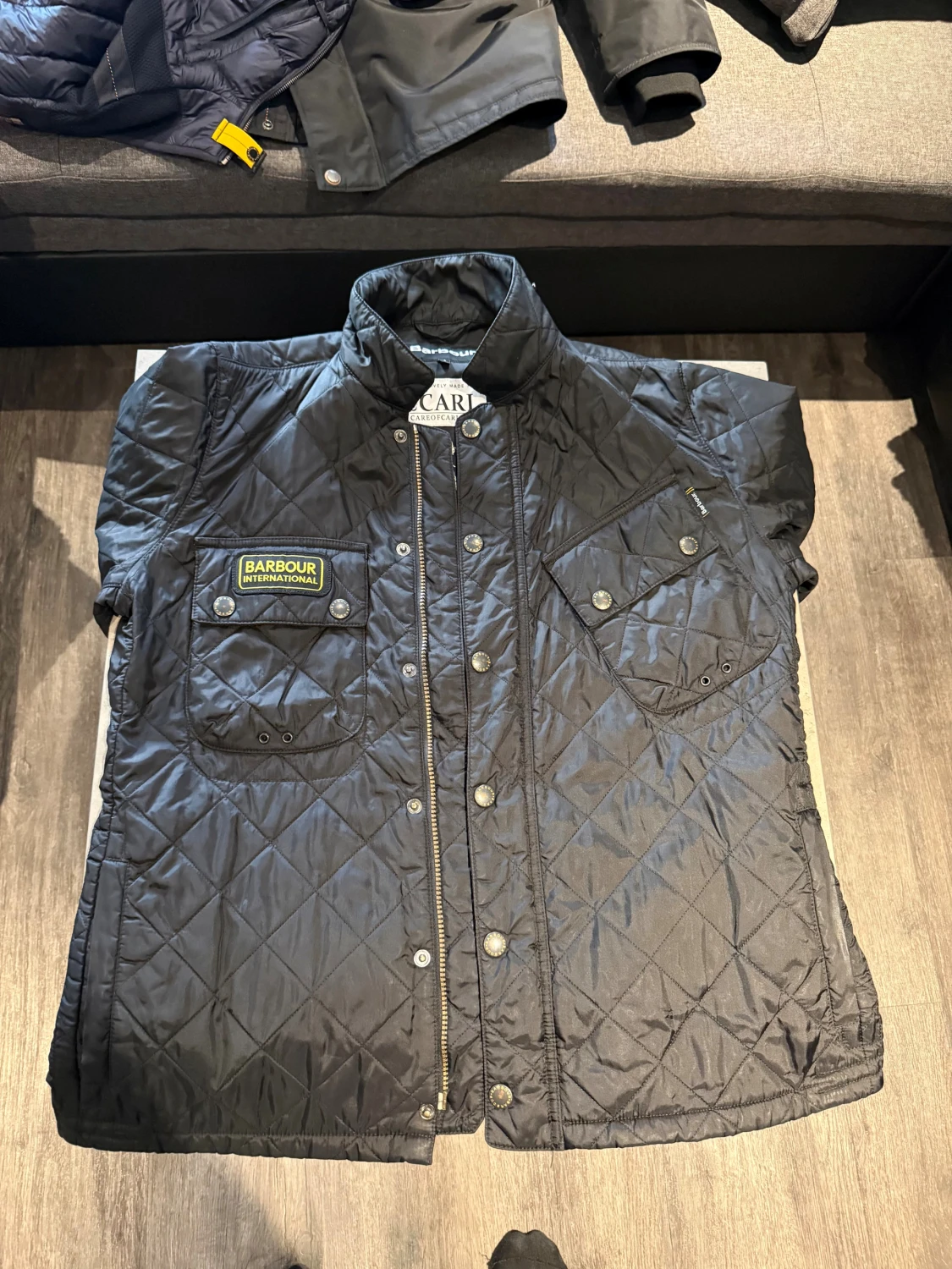 Svart quiltad Barbour jacka