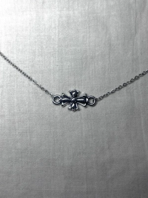 Croix Rebelle - 1.4 x 1.2 cm. 50 cm. Rostfritt stål