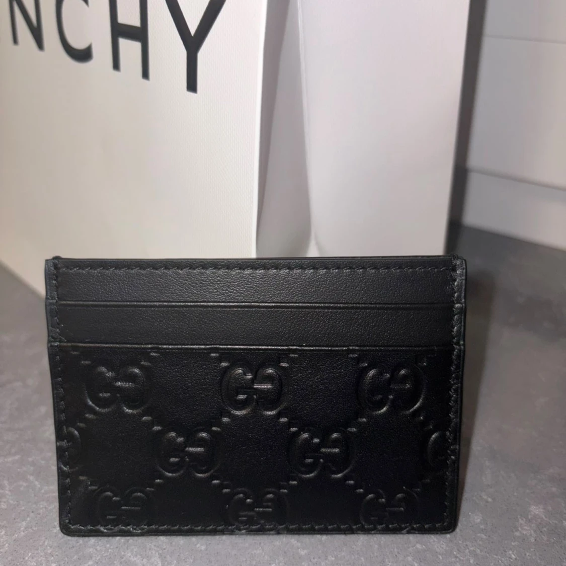 Svart kortfodral från Gucci i skinn