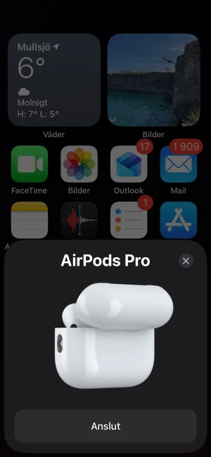 AirPods Pro 2 ( USB-C) - Säljer dom bästa av dom bästa 1:1 airpodsen. Aldrig använda. Fås med allt på bild. Aktiv brusredocering. Finns till och med artikelnummer och det står på baksidan designed by apple in california. 