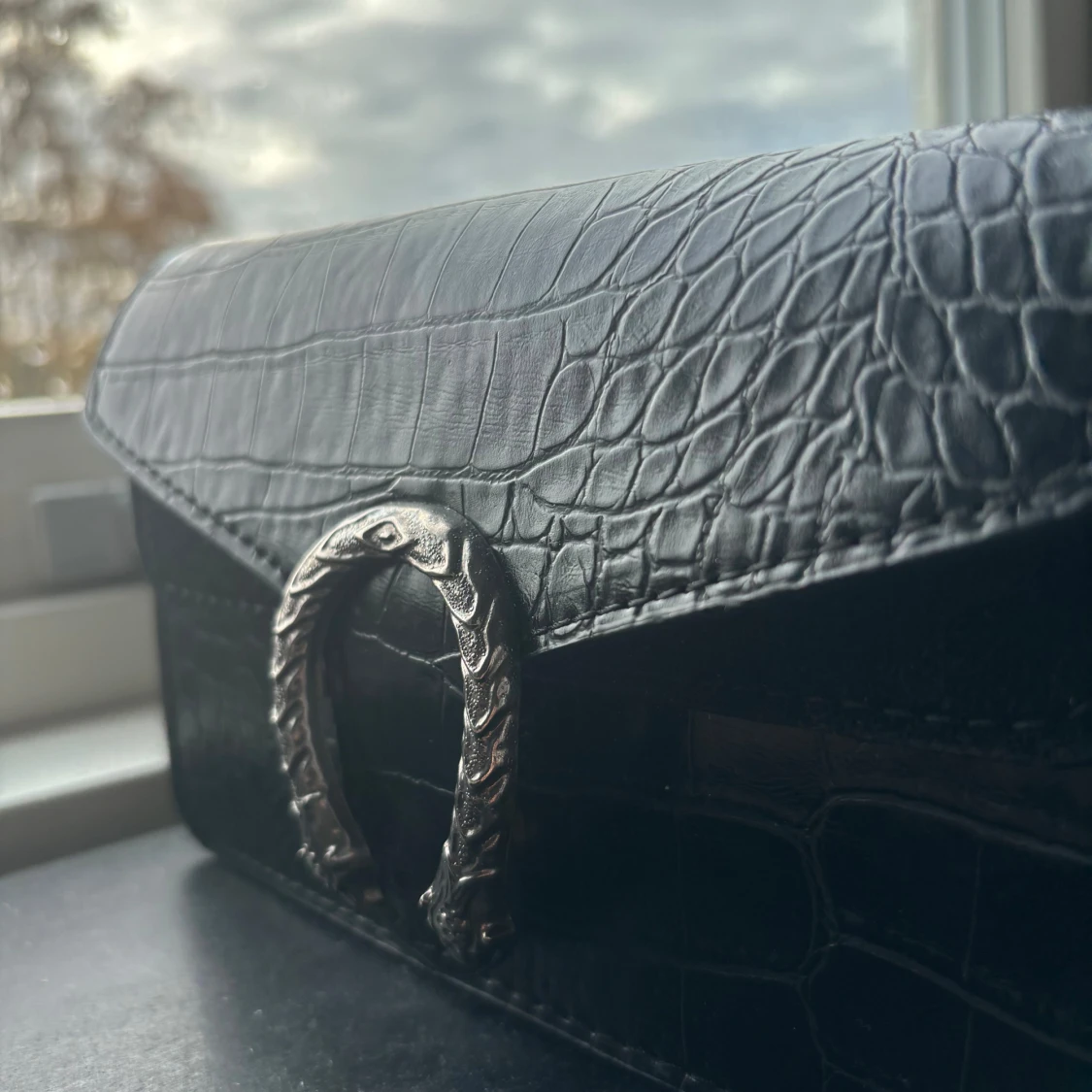 Svart axelväska - 2