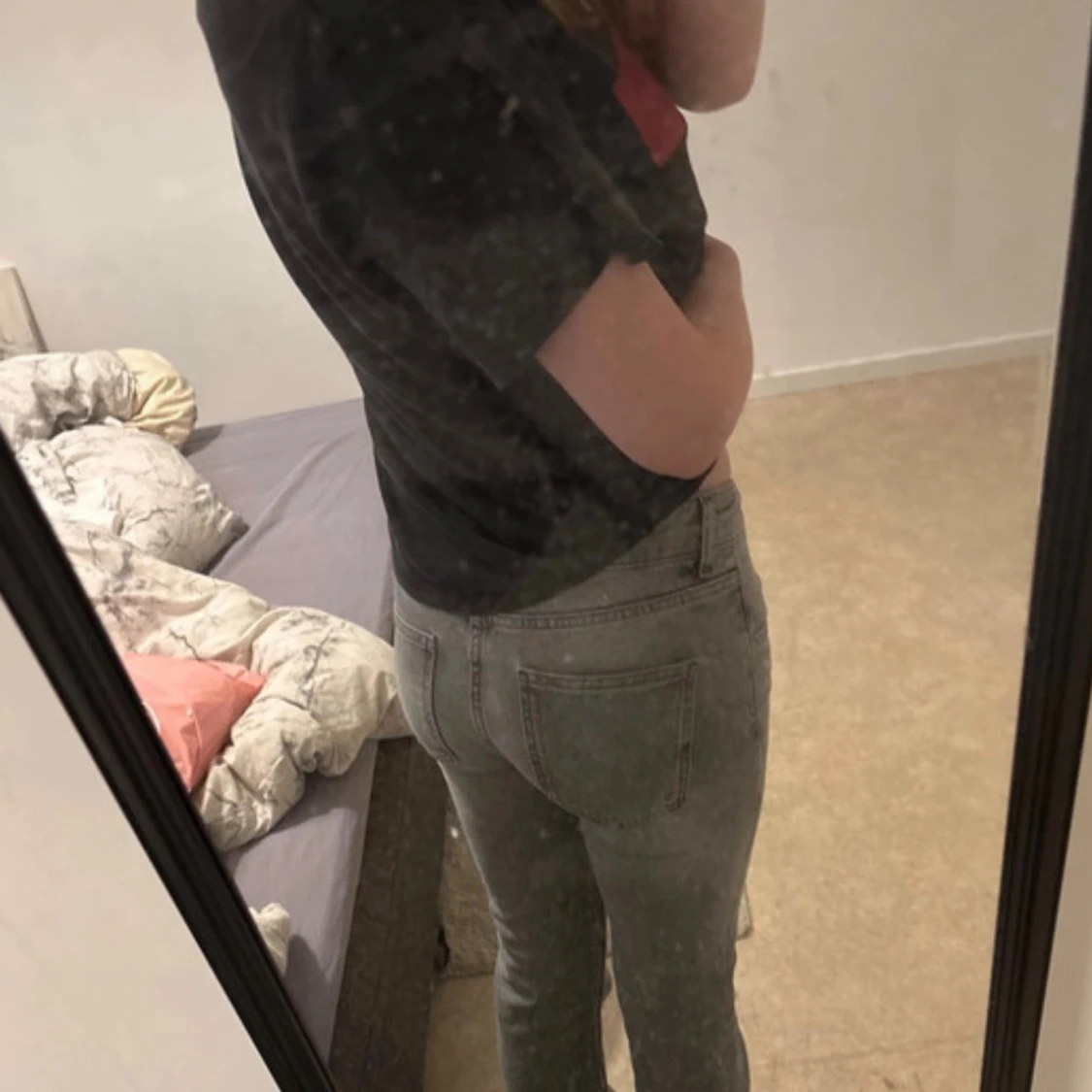 Grå bootcut jeans från Levi's - 1