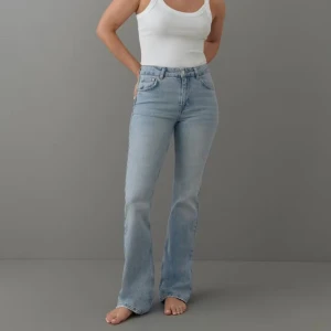 Bootcut jeans - Ljusblåa bootcut jeans från Gina Tricot, storlek 36💓