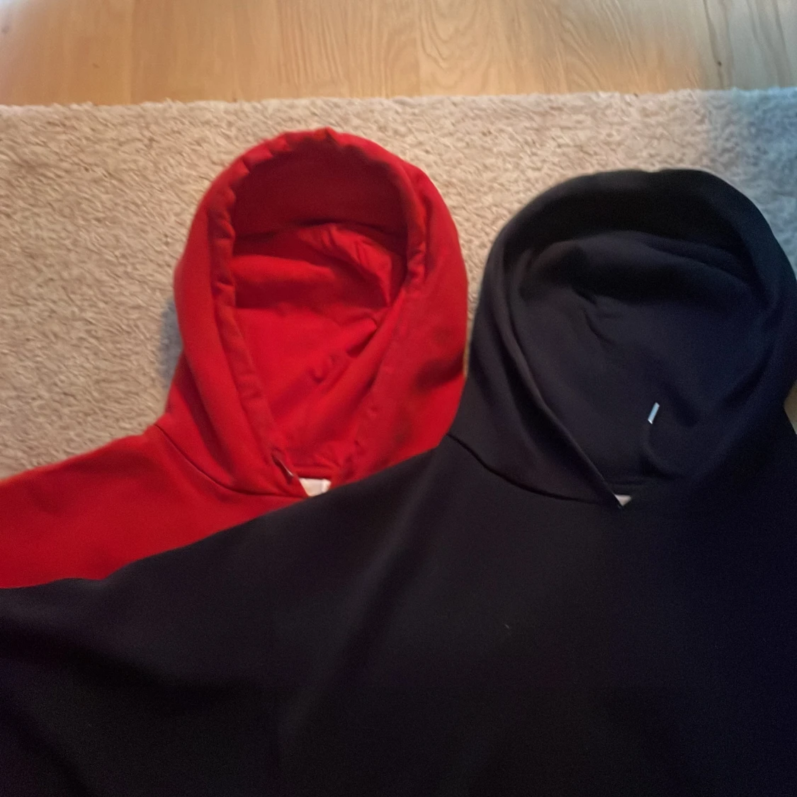 Två ma chérie hoodies för 190kr tsm