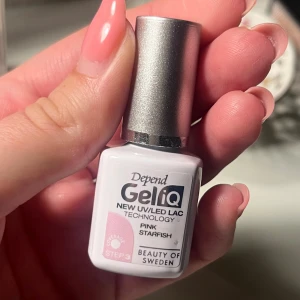 Gel iq pink starfish  - Endast swatchad. Kommer tyvärr inte till användning💗