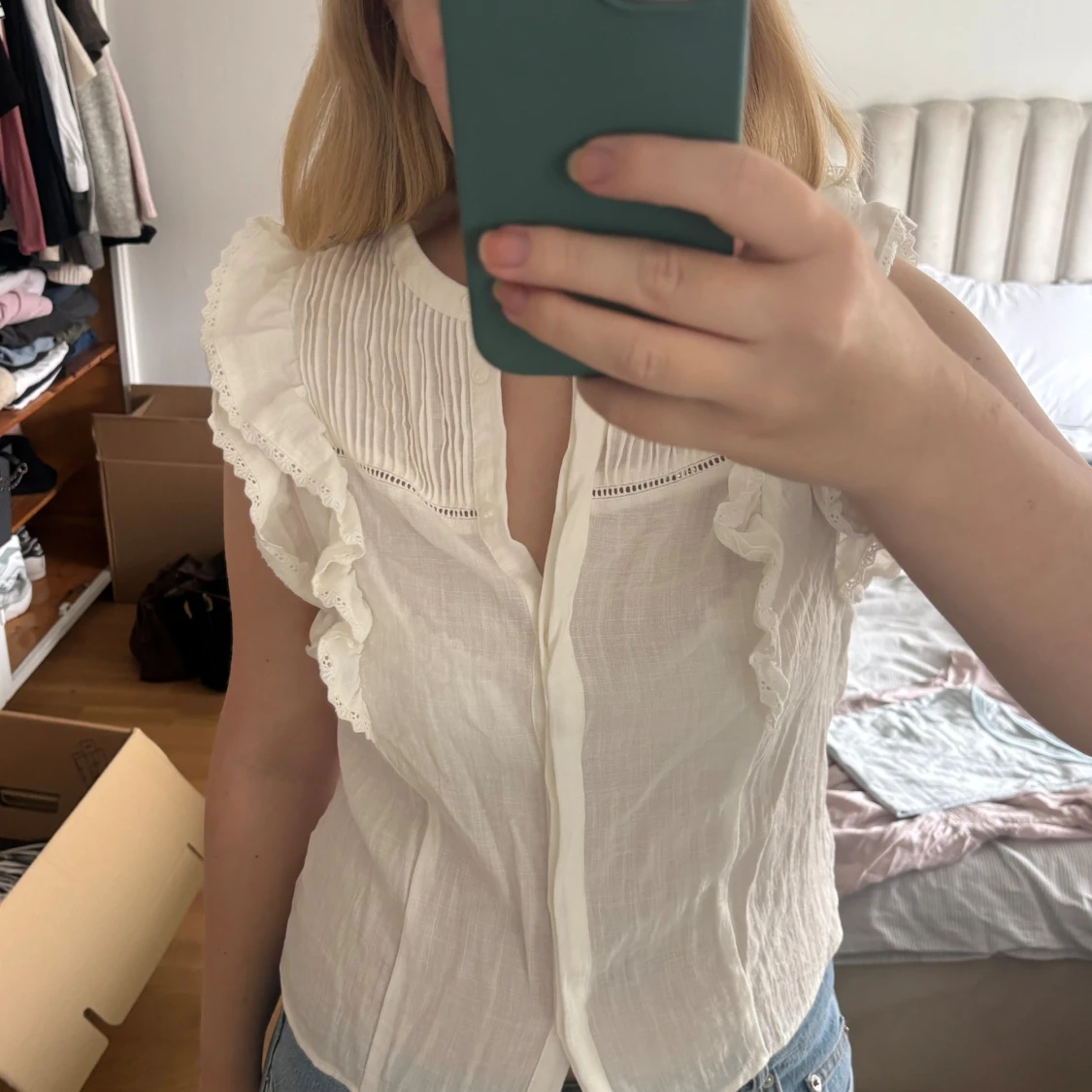 Vit volangblus från Zara