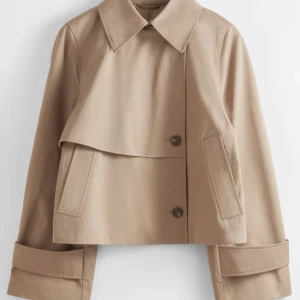 SÖKES!! - Söker jacka i storlek M från other stories!