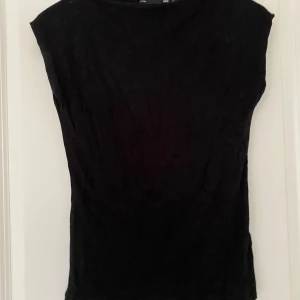 3 tröjor från lager 157 - Säljer de billigt för att jag inte har plats för de. Nästan alldrig använda! Säljer alla tre tillsammans!