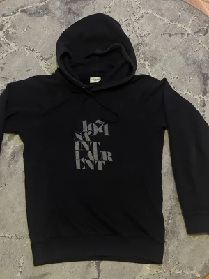 Saint Laurent  - Det saint Laurent hoodie 