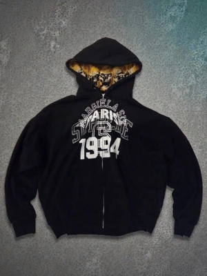 Supreme x maison margiela hoodie - Supreme x maison margiela hoodie i svart i mycket bra skick