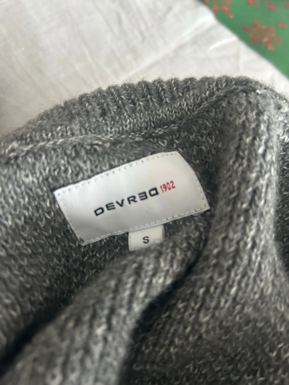Grå stickad kofta från Devred - 3