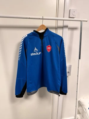 Fotbolls tröja  - En skön tränings tröja aldrig använd 