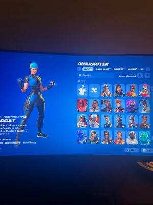  Fortnite-konto(wildcat, säsong 3 battle pass, minty axe och mer) - Konto med massor med og skins, +wildcat och massor med andra saker, valde att sälja eftersom jag inte spelar mer, pris kan diskuteras!
