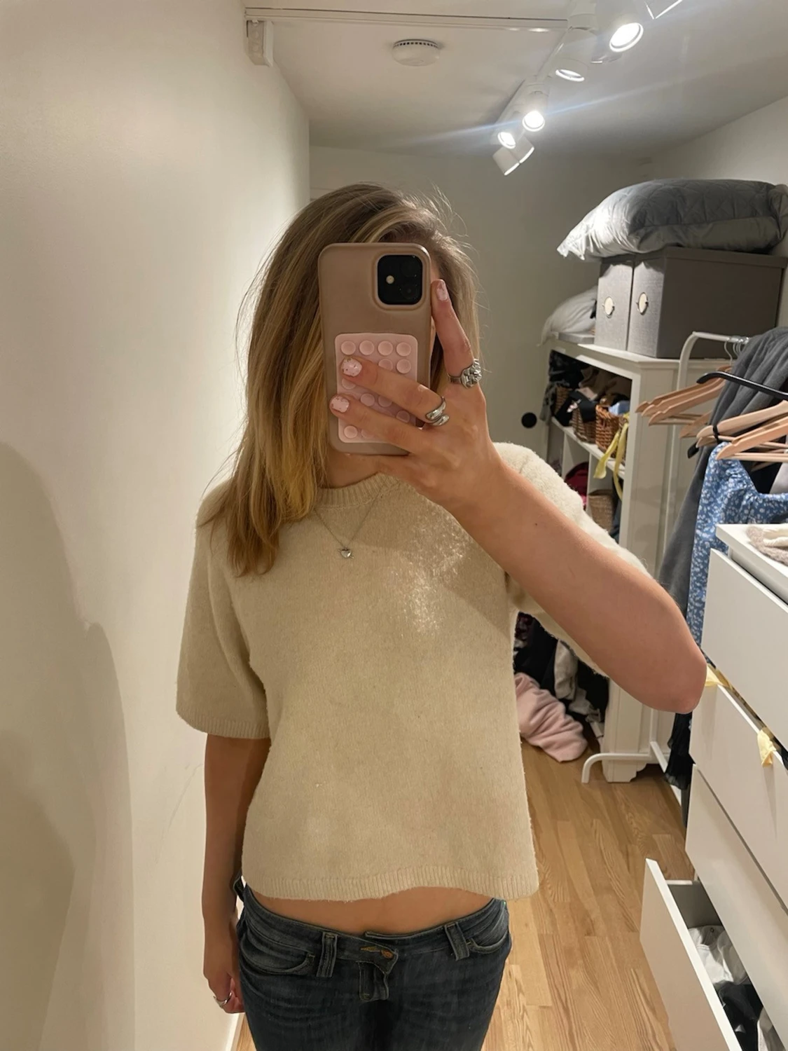 Beige stickad tröja