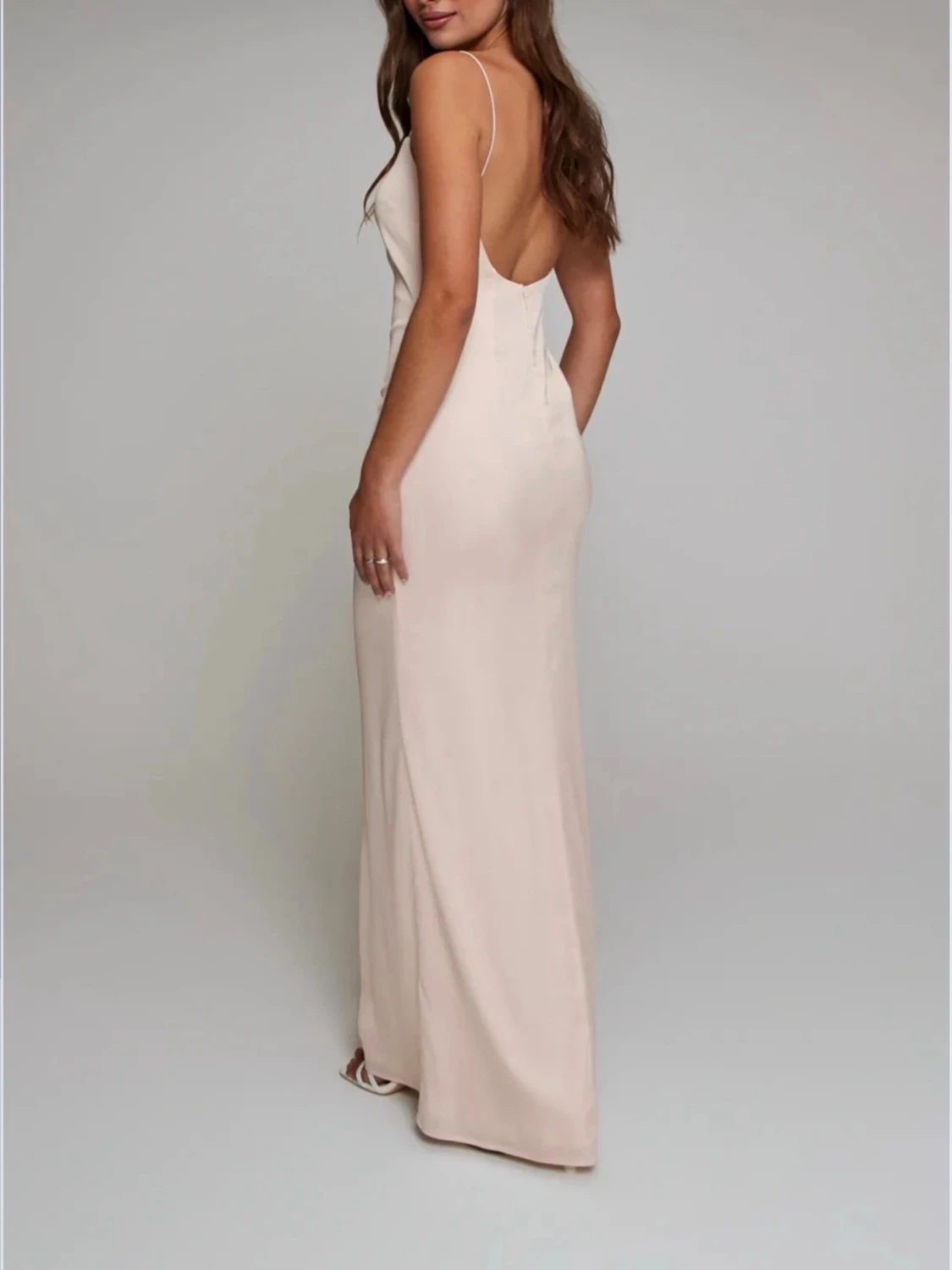 Vit/beige långklänning  - 1