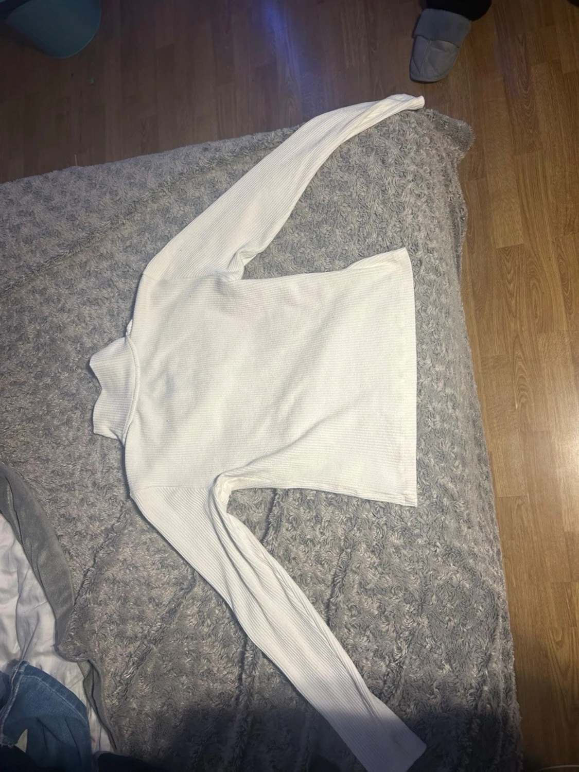 Vit ribbad tröja med halv dragkedja - 1