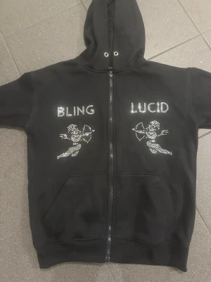 Bling lucid stl XS - Svart i bra skick. Sparsamt använd. Är i stl XS men känns större 