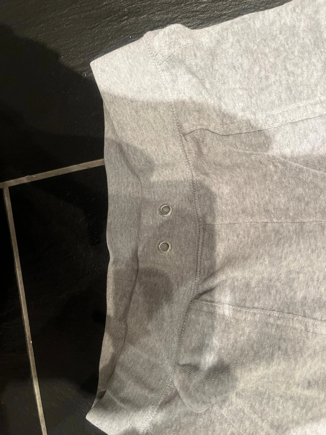 Grå mjukisbyxor med fickor - 1