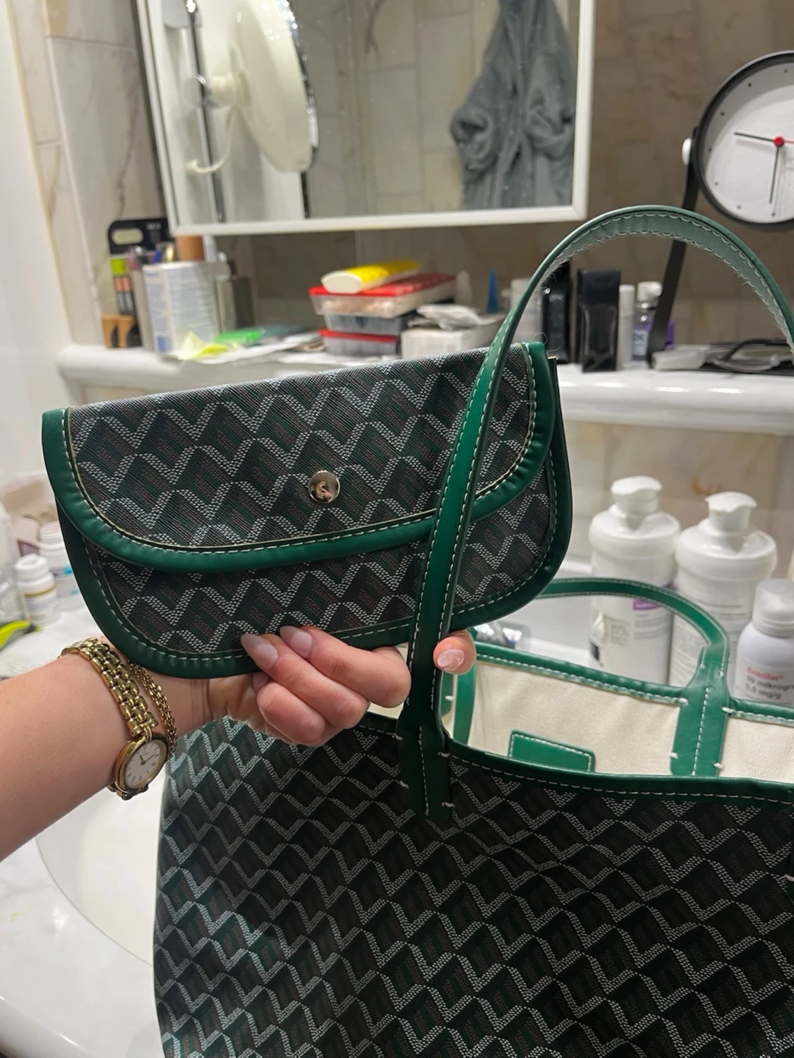 Grön väska med mönster - 1