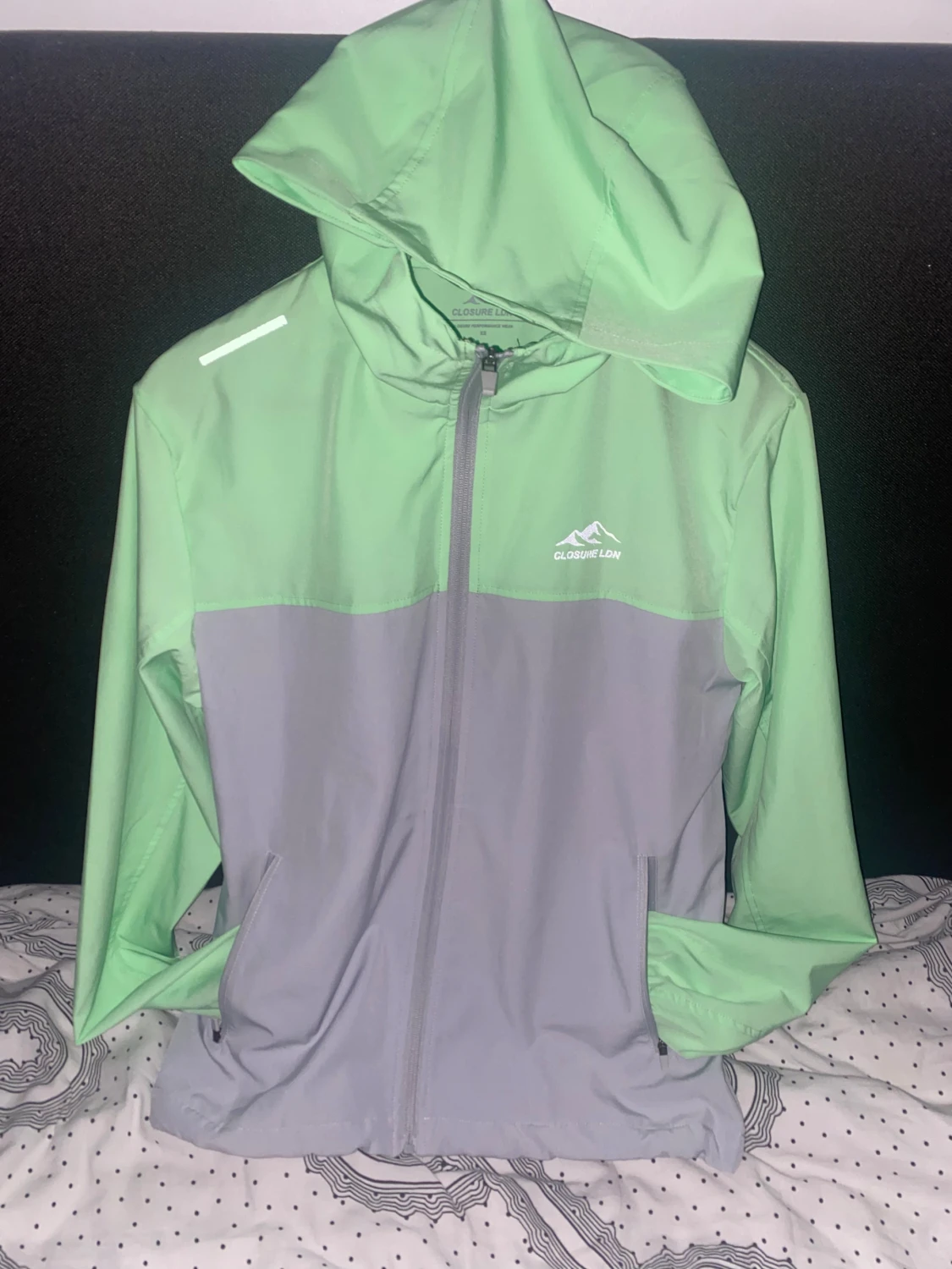 Grön och grå vindjacka från Glosure Lion