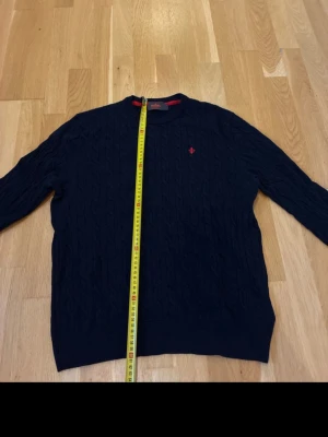 Morris kabelstickad tröja - Snygg och skön tröja, hör av er vid frågor👍