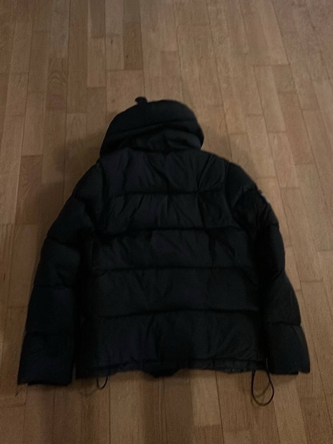 Svart pufferjacka från Burberry - 2