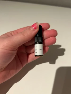 Vanilla Lust Curiosa  -  Vanilla Lust, endast testad