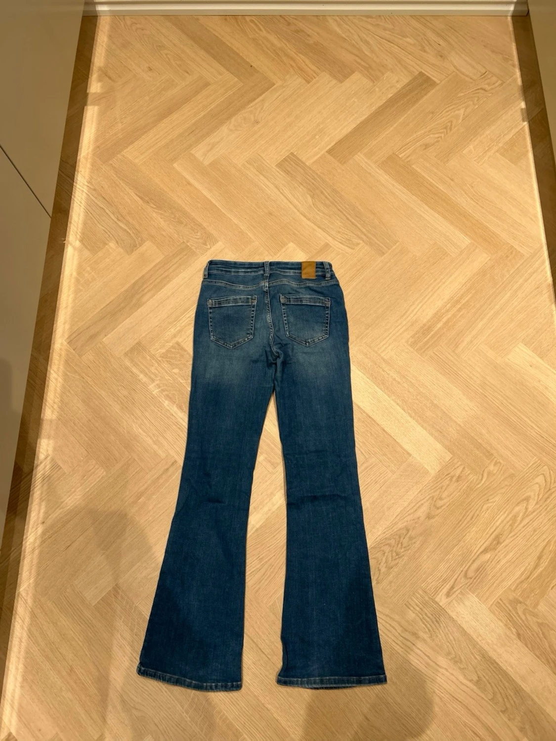 Blå bootcut jeans från ONLY, M/30 - 1