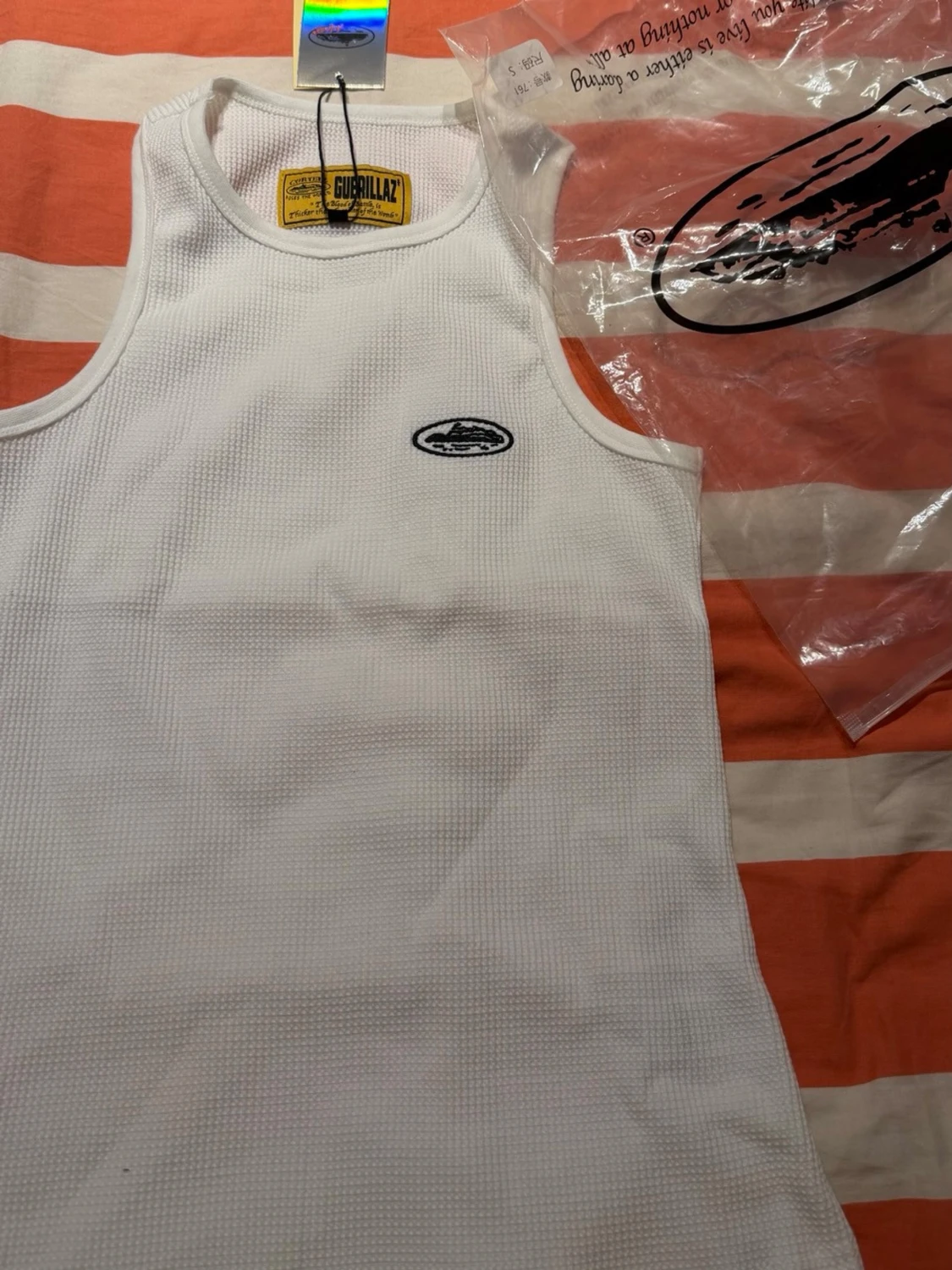 Vit linnetopp från corteiz